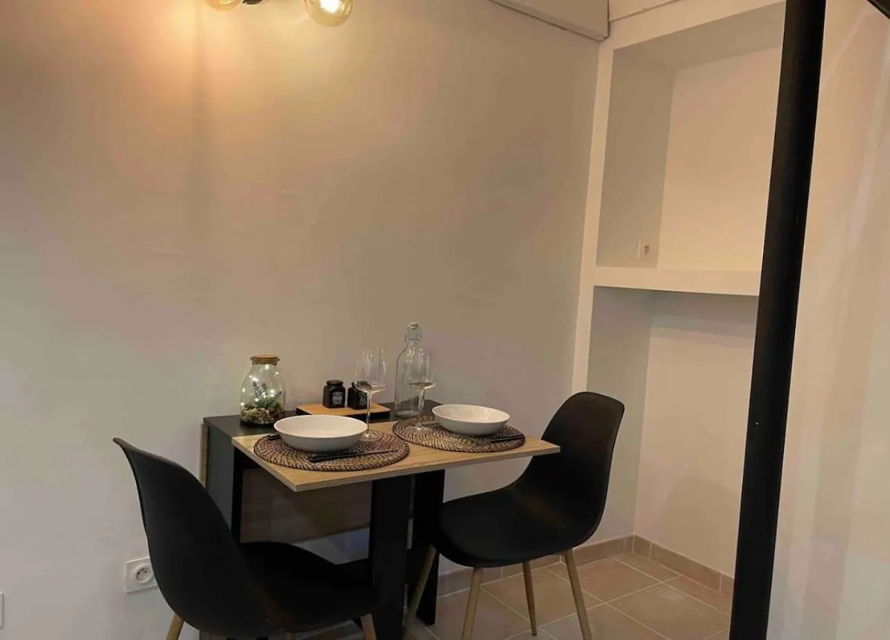 Le Duplex - Gare / Tram / Netflix Apartment Fontaine  0*, Fontaine (Rhone-Alps) France