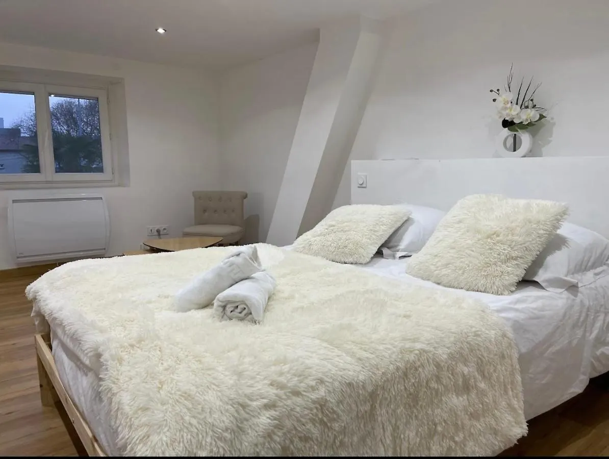 Le Duplex - Gare / Tram / Netflix Apartment Fontaine  Fontaine (Rhone-Alps)